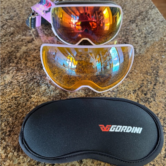 Gordini Ski Goggles - Picture 3 of 3